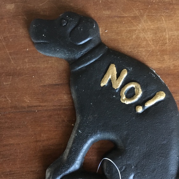 Decorative doggy don’t yard sign. - Picture 3 of 3